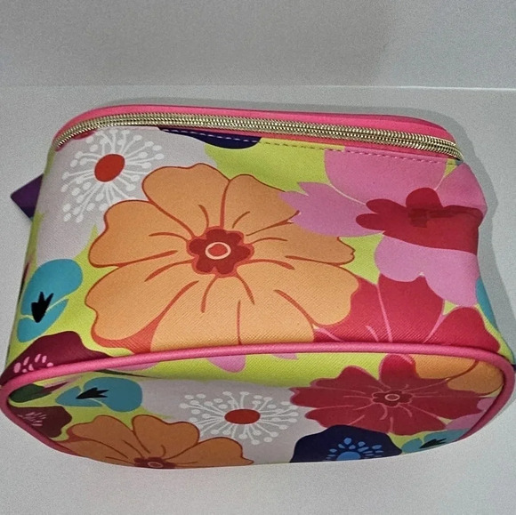 French Bull Travel Makeup Bag - Picture 5 of 5